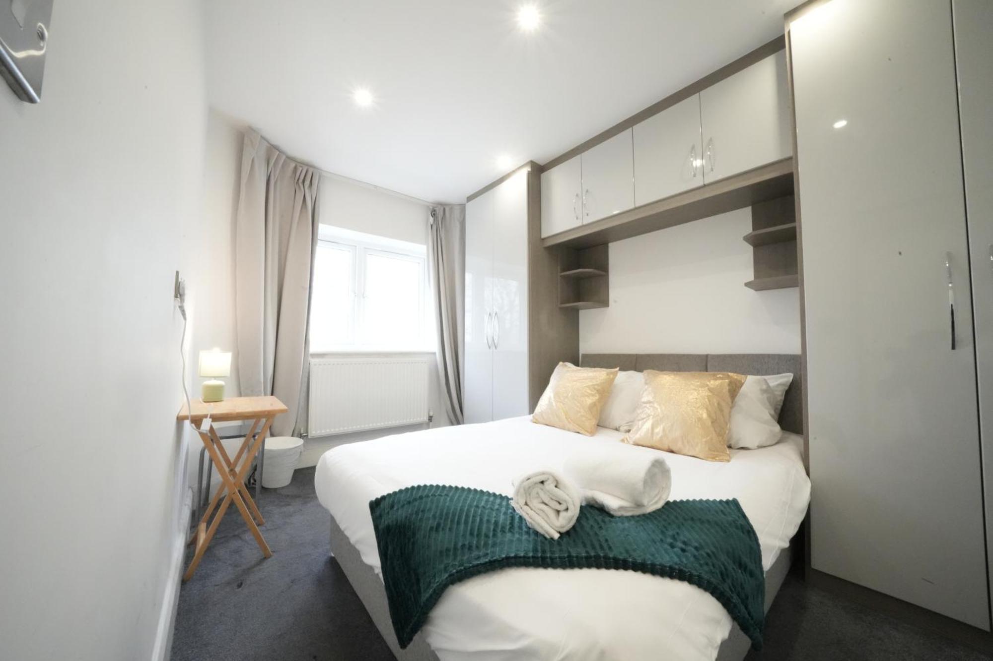 Homestay The Hatton Harlington (Greater London)