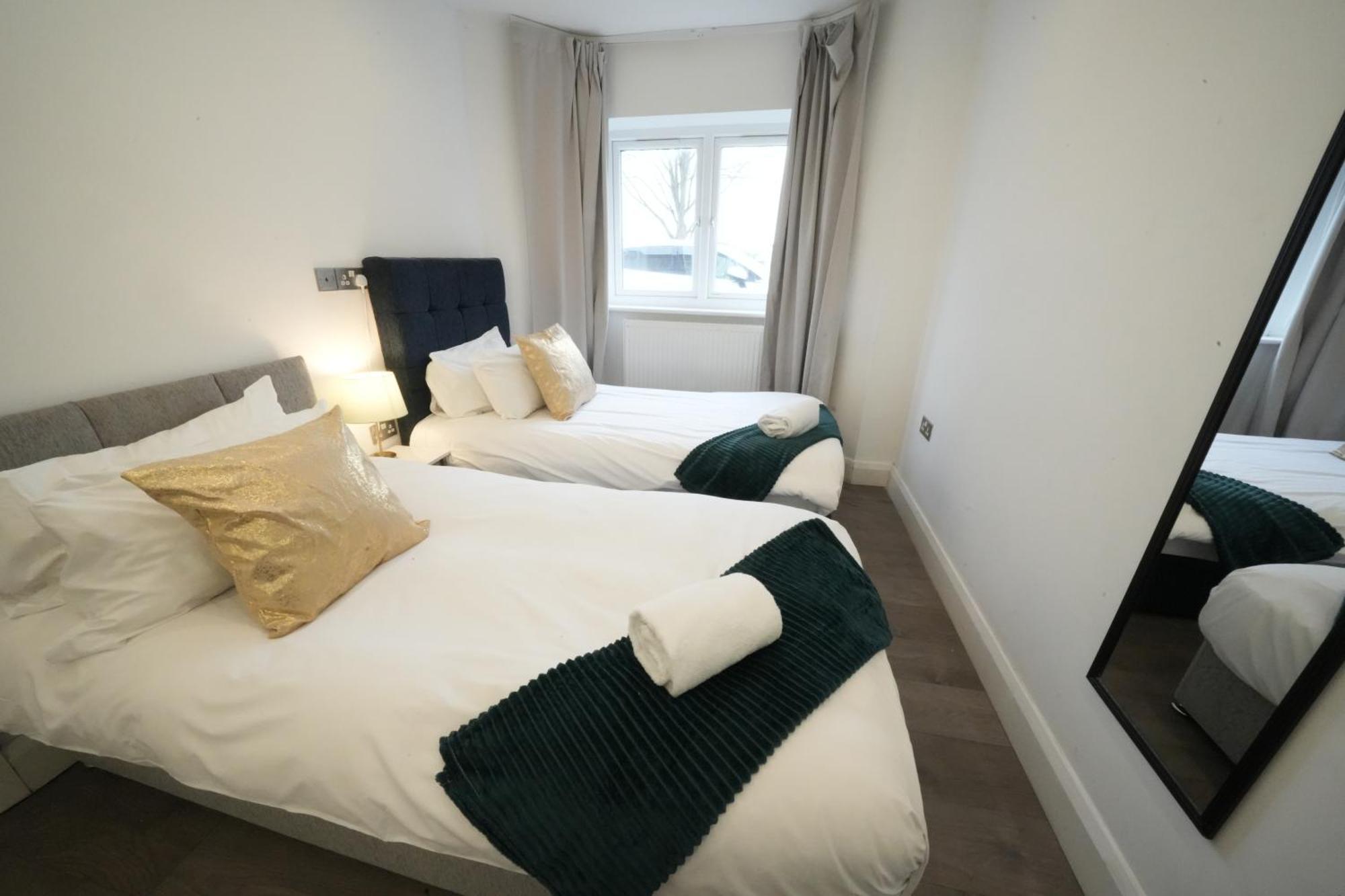 The Hatton Harlington (Greater London)