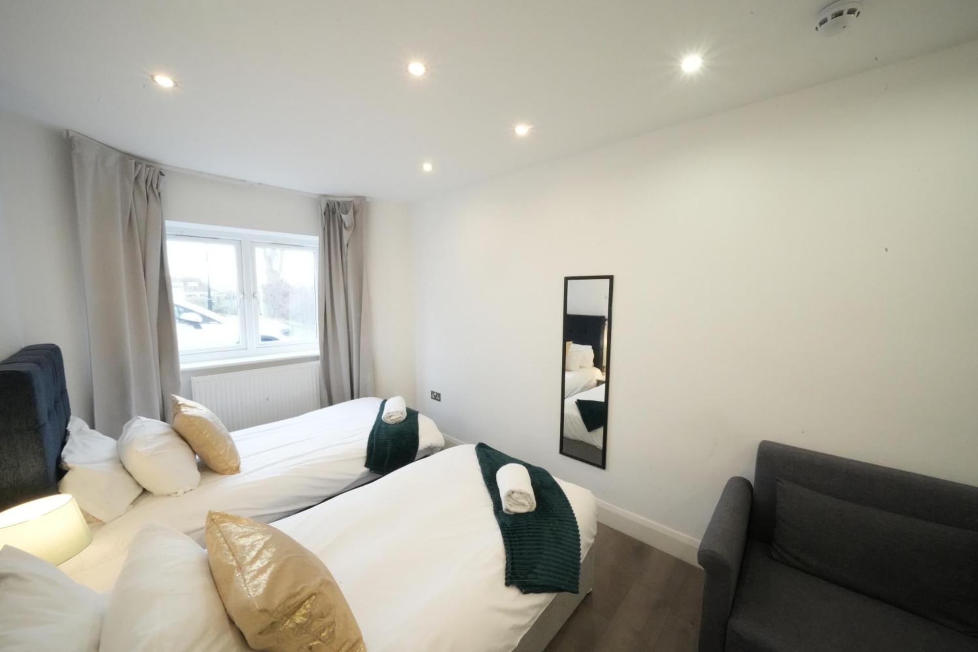 The Hatton Harlington (Greater London)