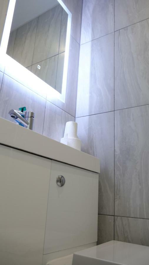 The Hatton Homestay Harlington (Greater London)